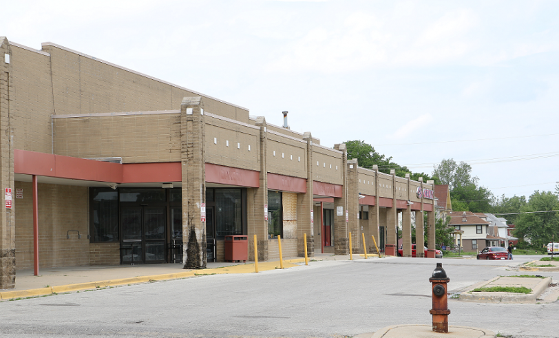 Vacant grocery store